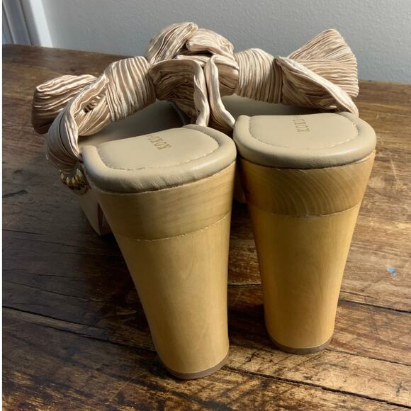 Koko + Palenki Jana Heel in Champagne Satin NWOT size 8.5 - Picture 5 of 7